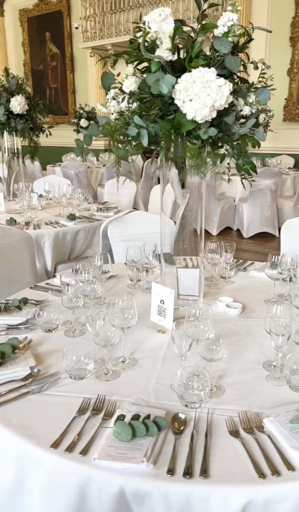 Bristol wedding florist, Wedding flowers Bristol, Bridal bouquets Bristol, Wedding flower arrangements Bristol, Best wedding florists in Bristol, Bristol bridal florist, Flower decorations for weddings Bristol, Wedding flower packages Bristol, Custom wedding flowers Bristol, Bristol wedding flower delivery, Wedding centerpiece flowers Bristol, Wedding ceremony flowers Bristol, Wedding reception flowers Bristol, Flower consultations for weddings Bristol, Sustainable wedding flowers Bristol, Luxury wedding florist Bristol,Budget wedding flowers Bristol, Seasonal wedding flowers Bristol, Bristol florist reviews, Top-rated wedding florists Bristol